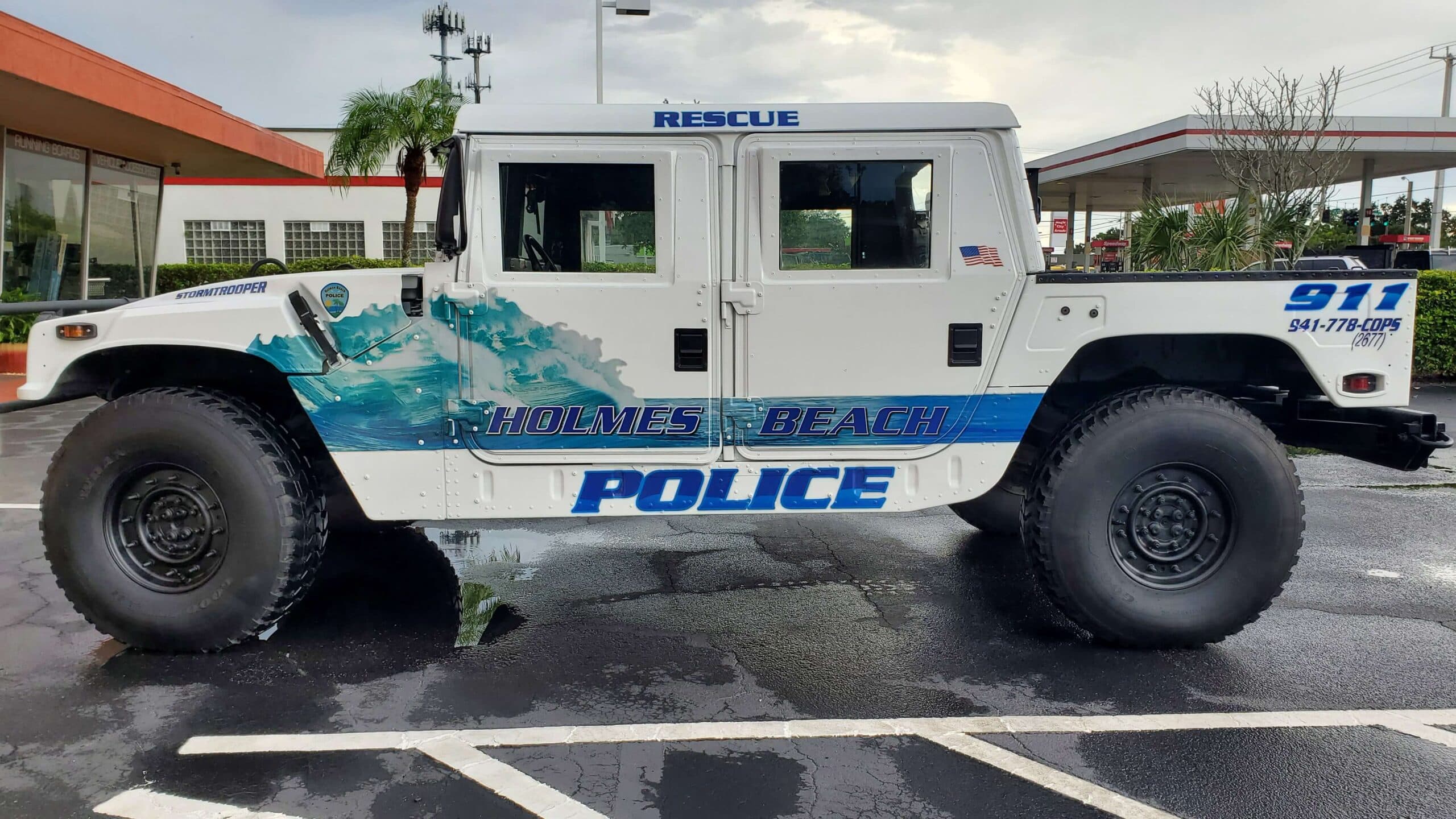 Holmes Beach Police Hummer rescue vehicle graphics by ATD Suncoast