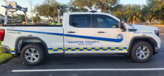 Manatee County Beach Patrol lifeguard truck graphics by ATD Suncoast