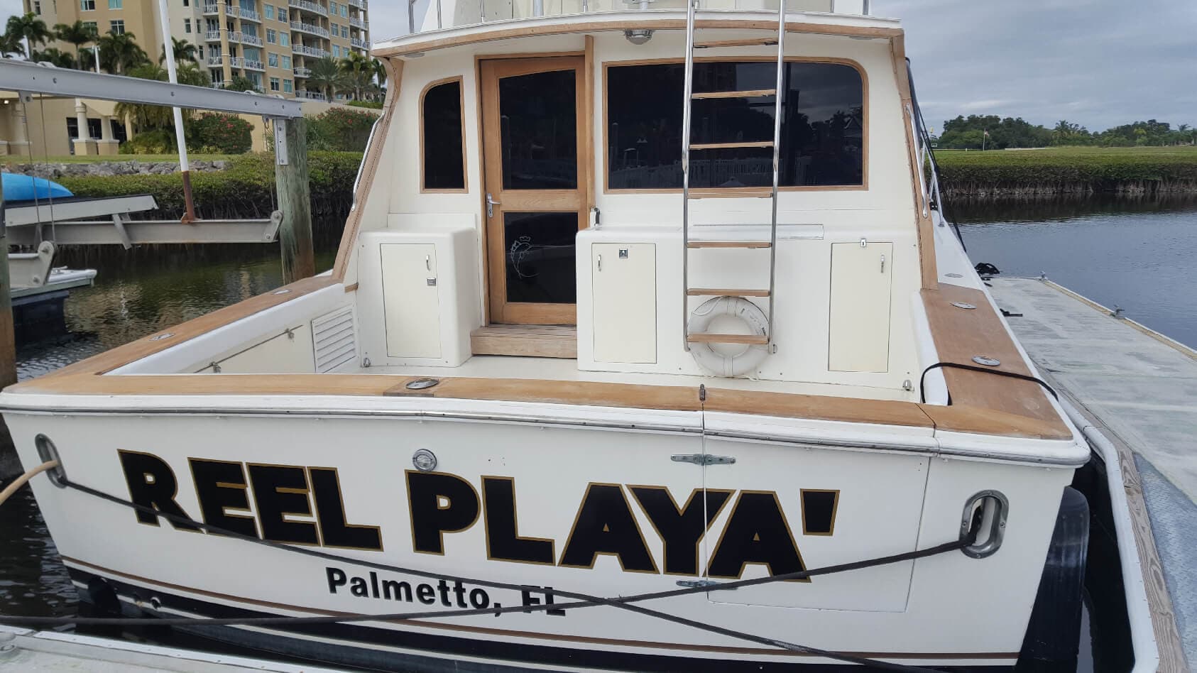 Custom boat graphics marine graphics by Auto Trim Design Bradenton