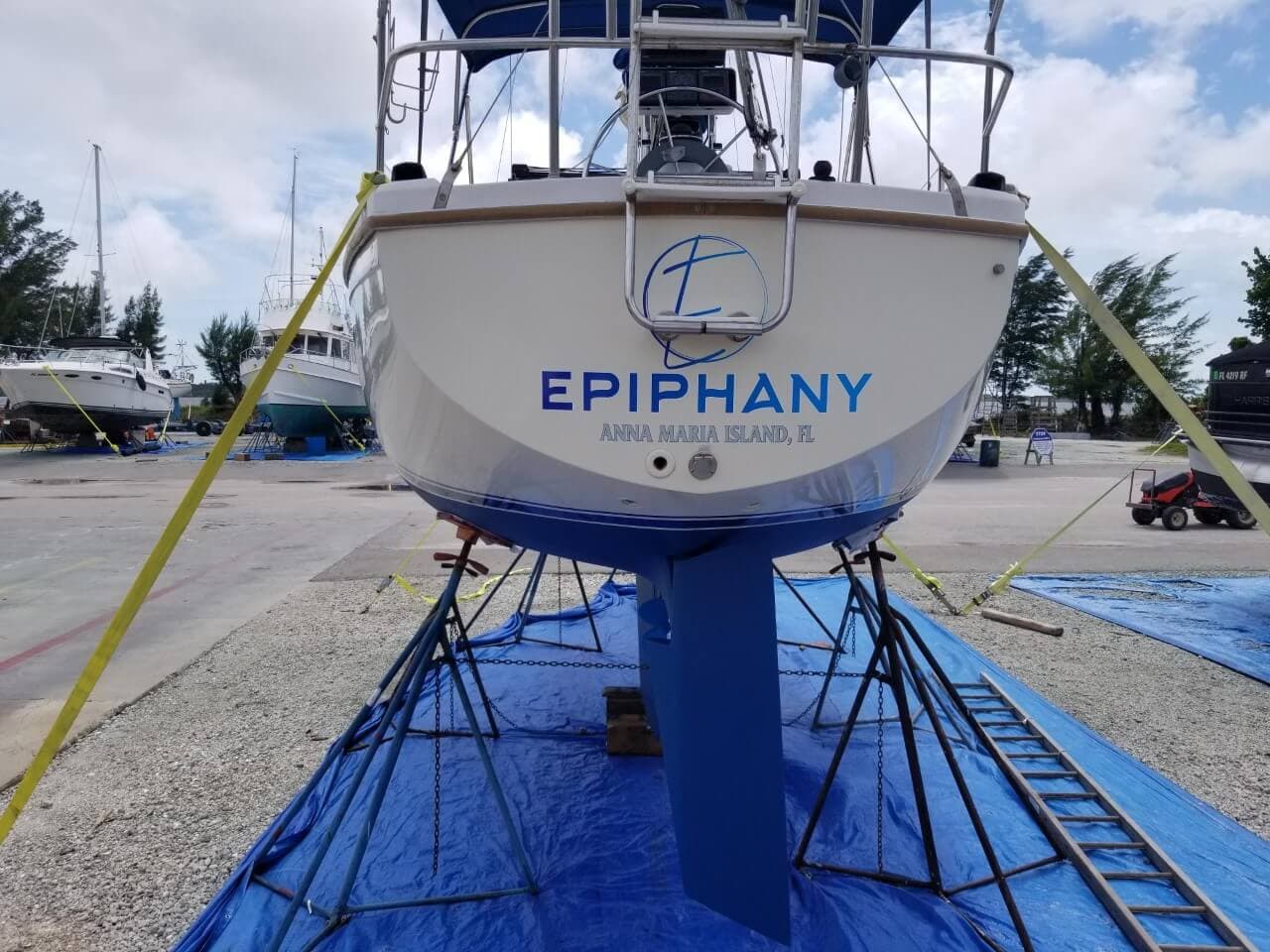 Custom boat graphics marine graphics by Auto Trim Design Bradenton