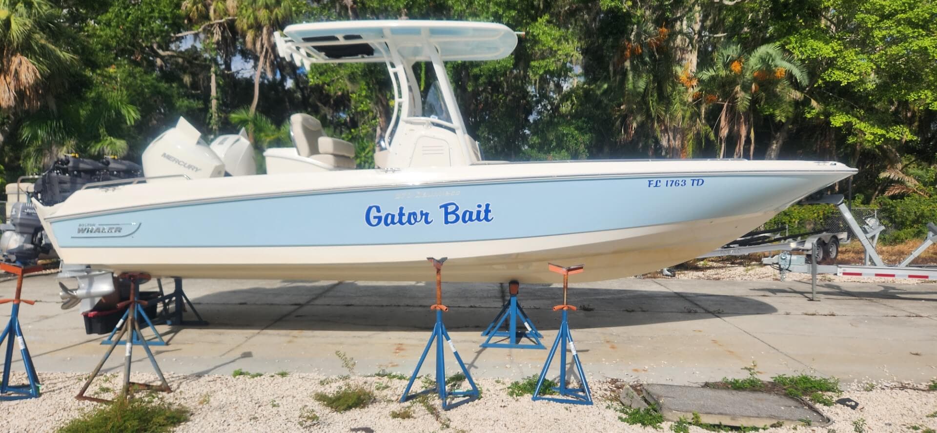 Custom boat graphics marine graphics by Auto Trim Design Bradenton