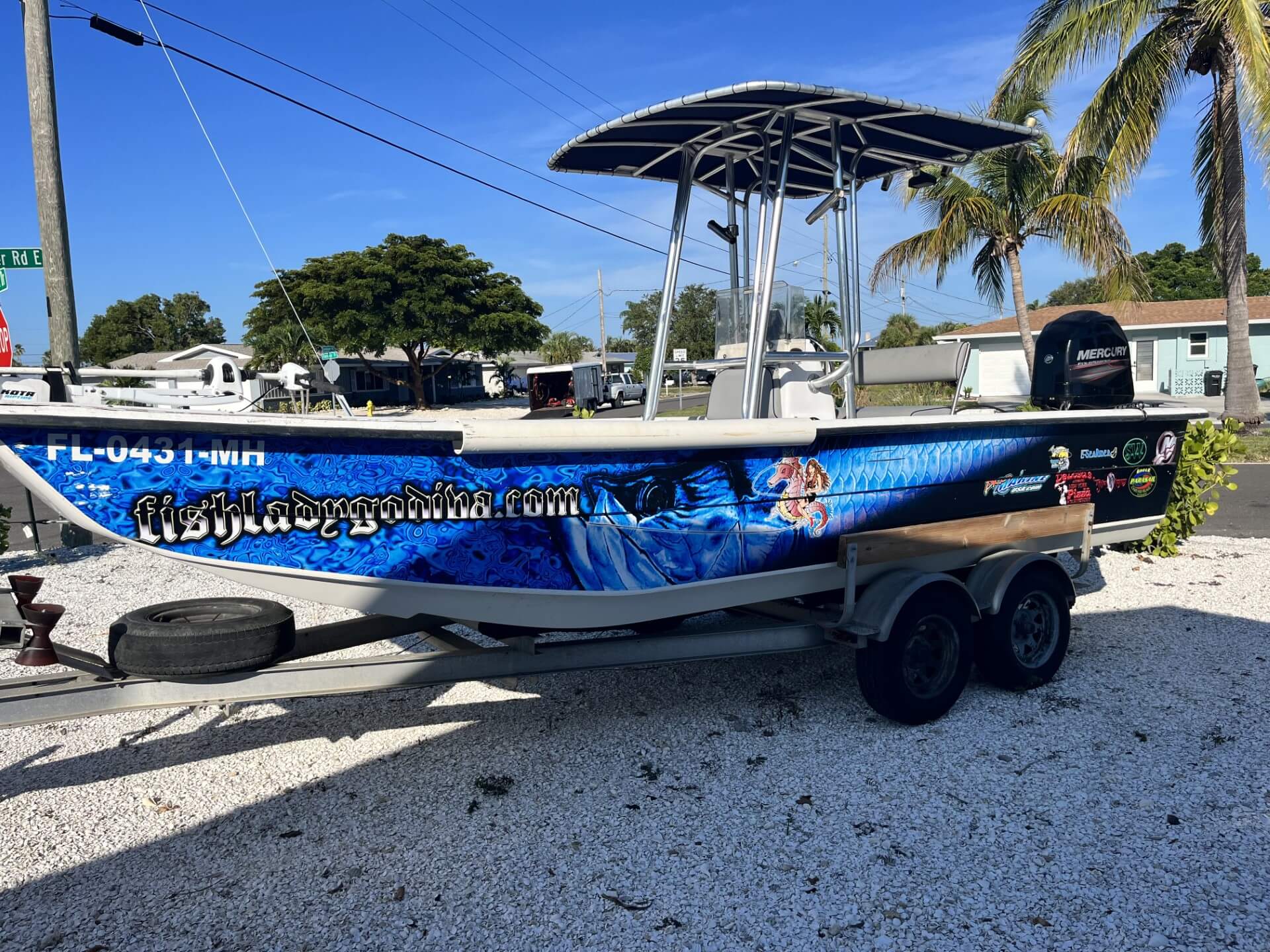 Custom boat graphics marine graphics by Auto Trim Design Bradenton